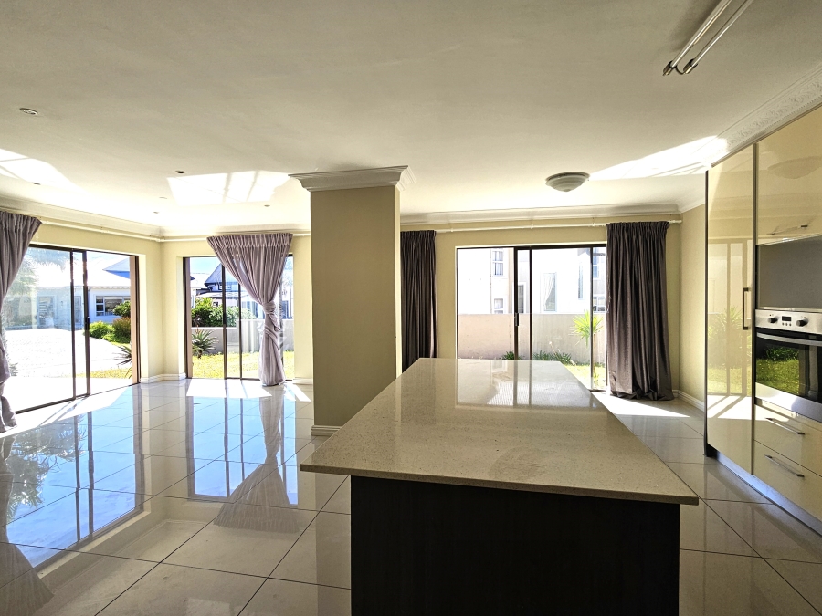 3 Bedroom Property for Sale in Marina Martinique Eastern Cape